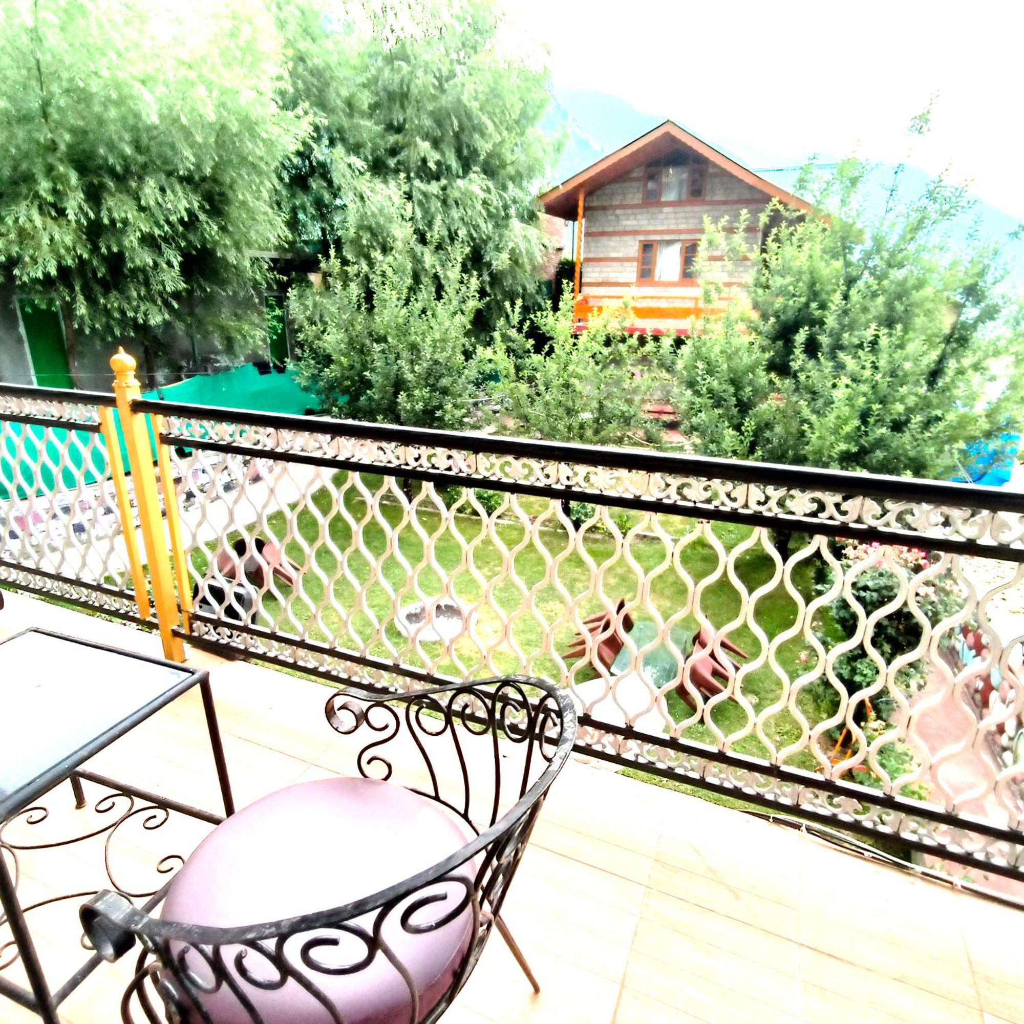 Melody Orchard Cottage Jagatsukh Exterior photo
